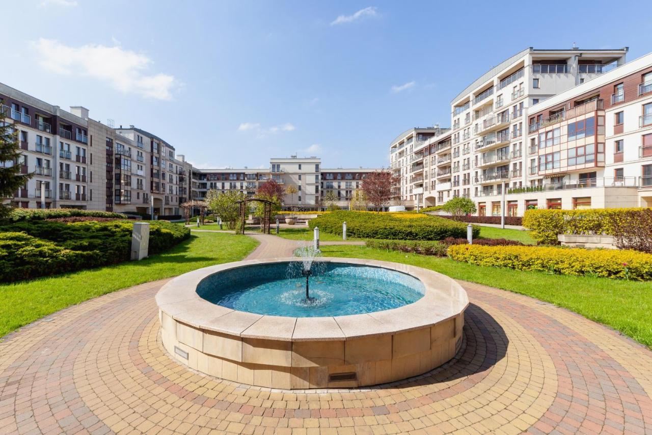 Wonderful Apartment Garden Residence By Noclegi Renters Краків Екстер'єр фото