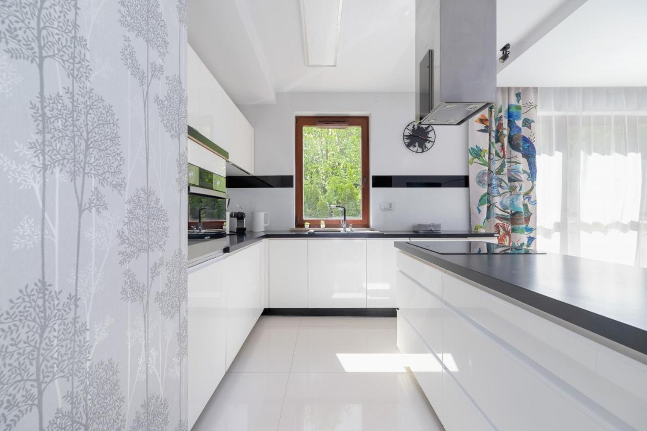 Wonderful Apartment Garden Residence By Noclegi Renters Краків Екстер'єр фото